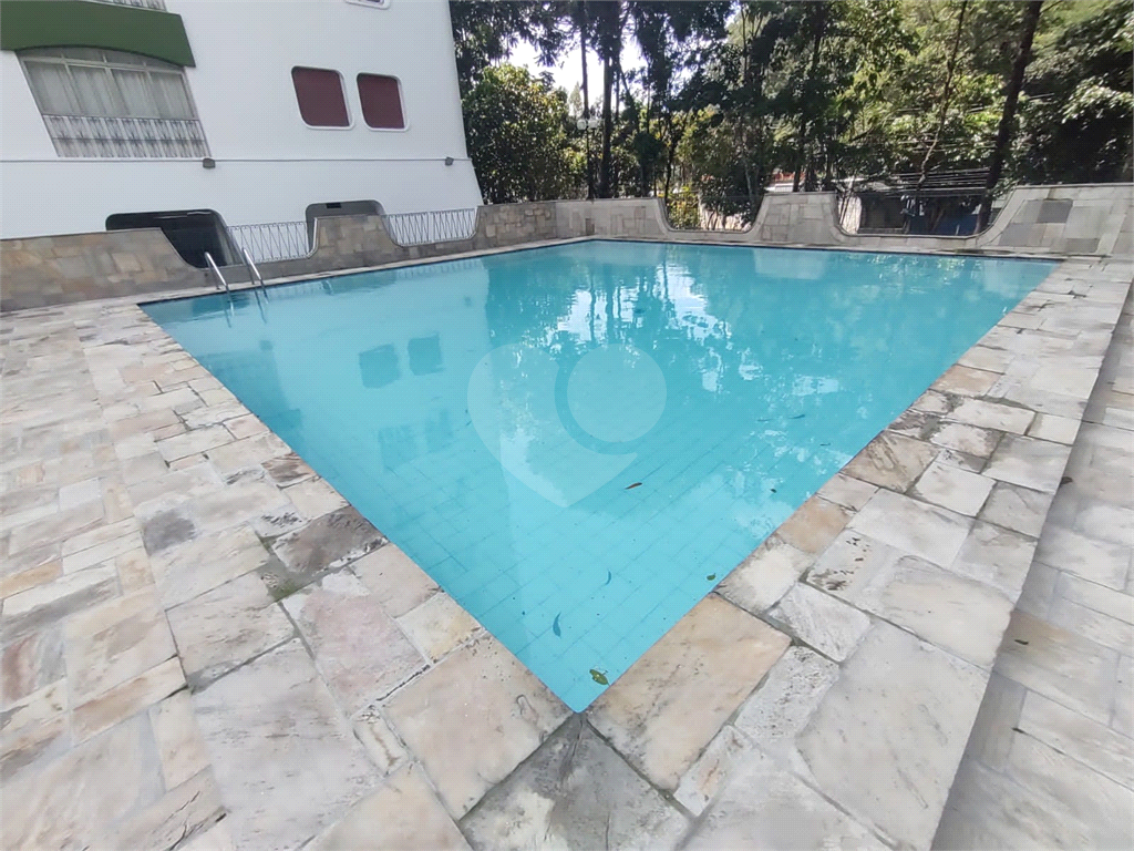 APARTAMENTO em TREMEMBÉ
