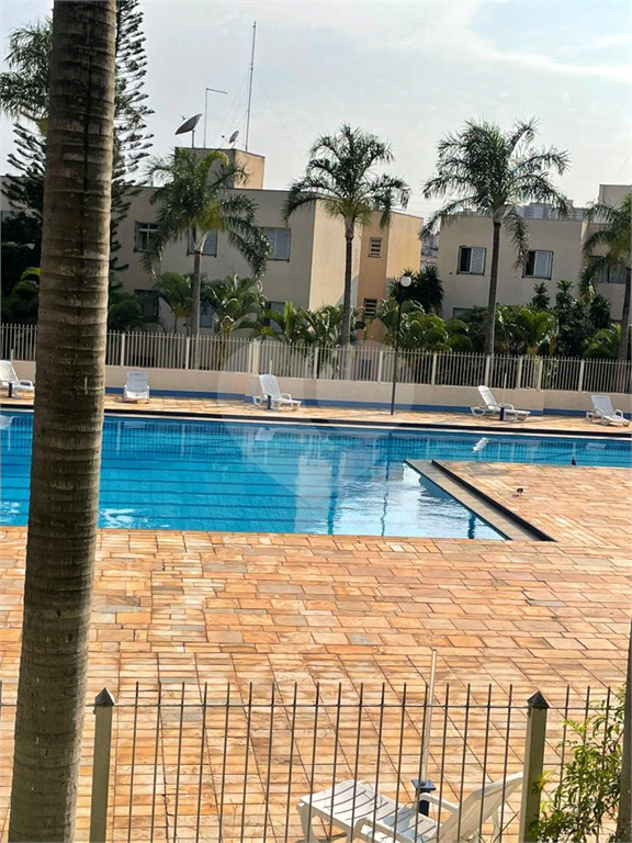 APARTAMENTO em PAULICÉIA