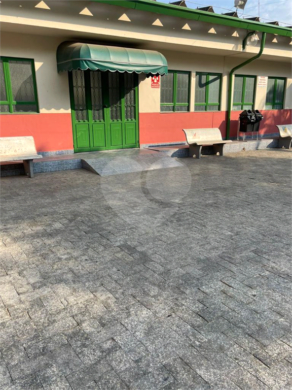 APARTAMENTO em PAULICÉIA