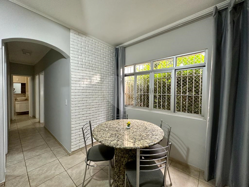 APARTAMENTO em PAULICÉIA