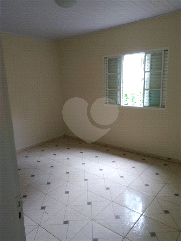 Casa à venda com 3 quartos, 131m² - Foto 2