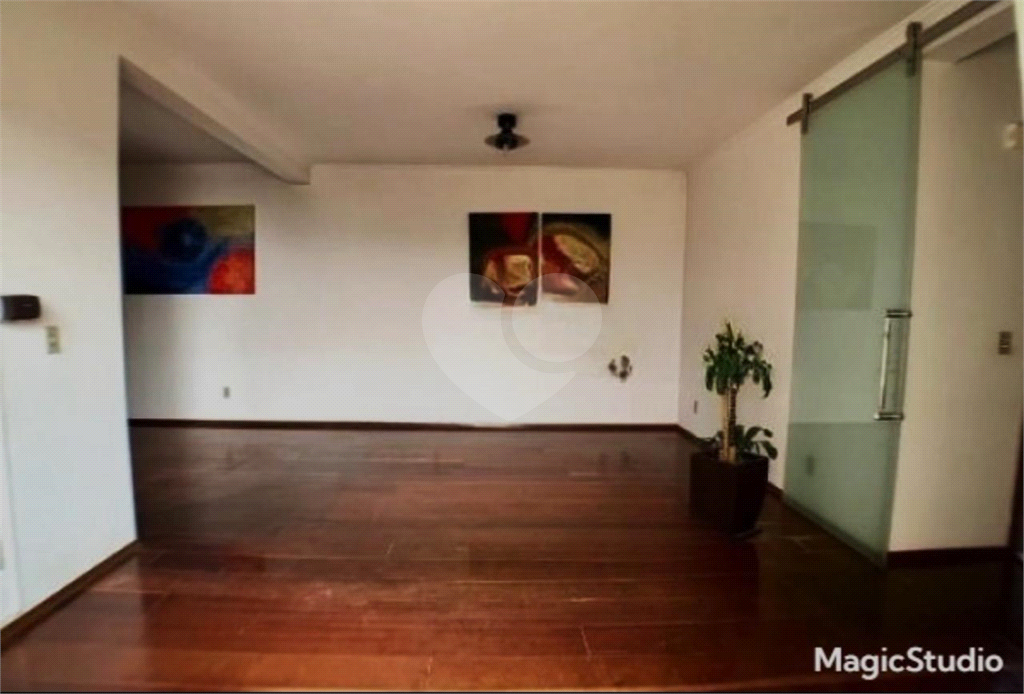 Apartamento à venda com 2 quartos, 110m² - Foto 3