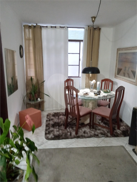 APARTAMENTO em LAPA