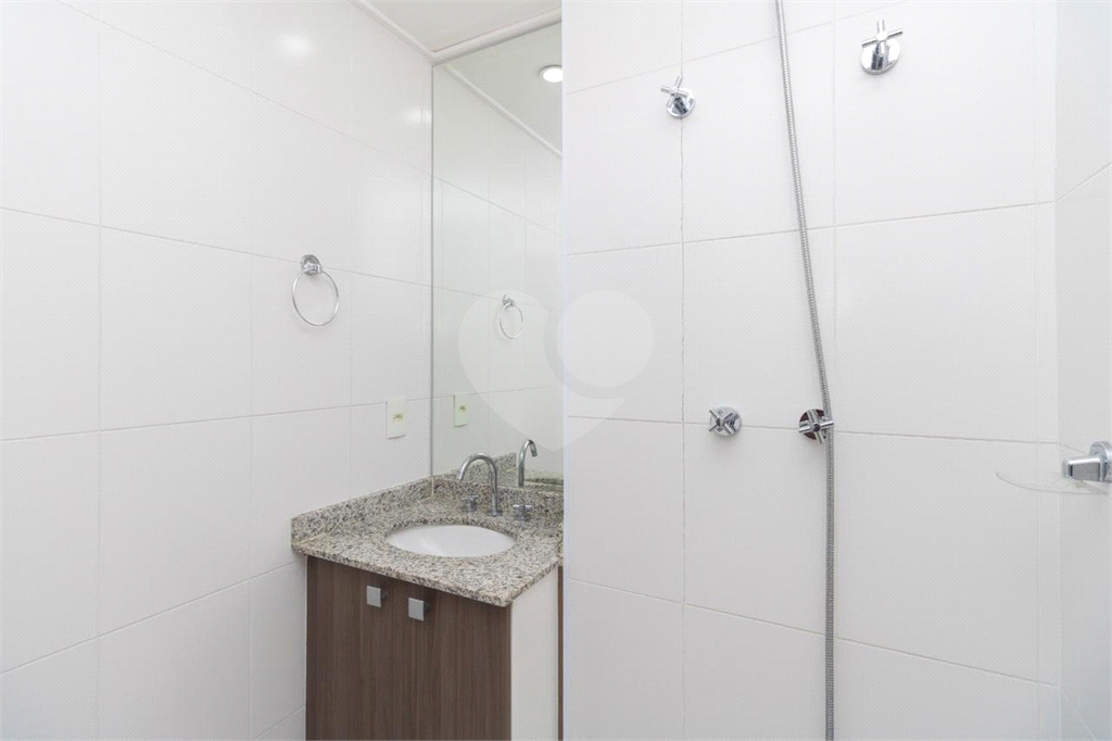 APARTAMENTO em CASA VERDE