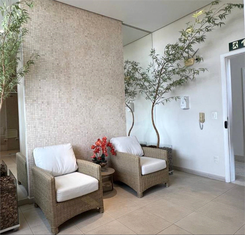 APARTAMENTO em CASA VERDE