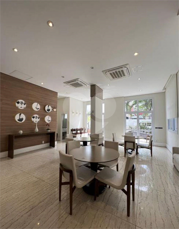 APARTAMENTO em CASA VERDE