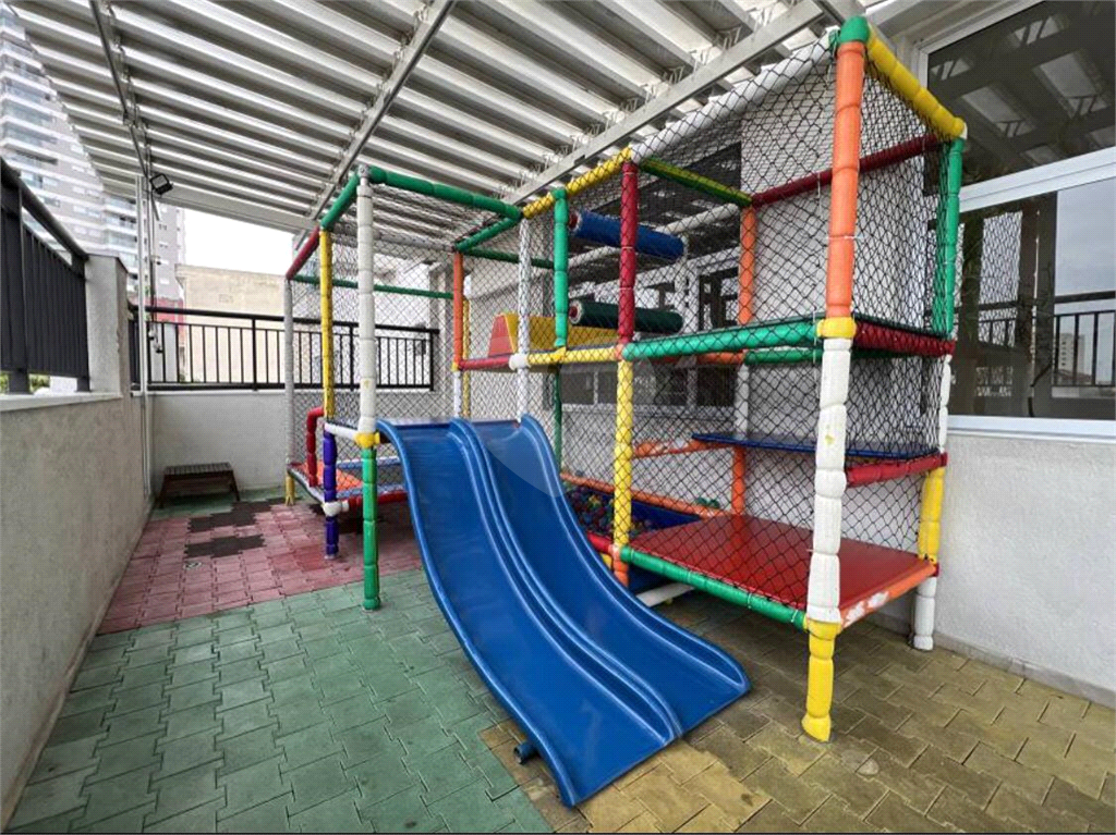 APARTAMENTO em CASA VERDE