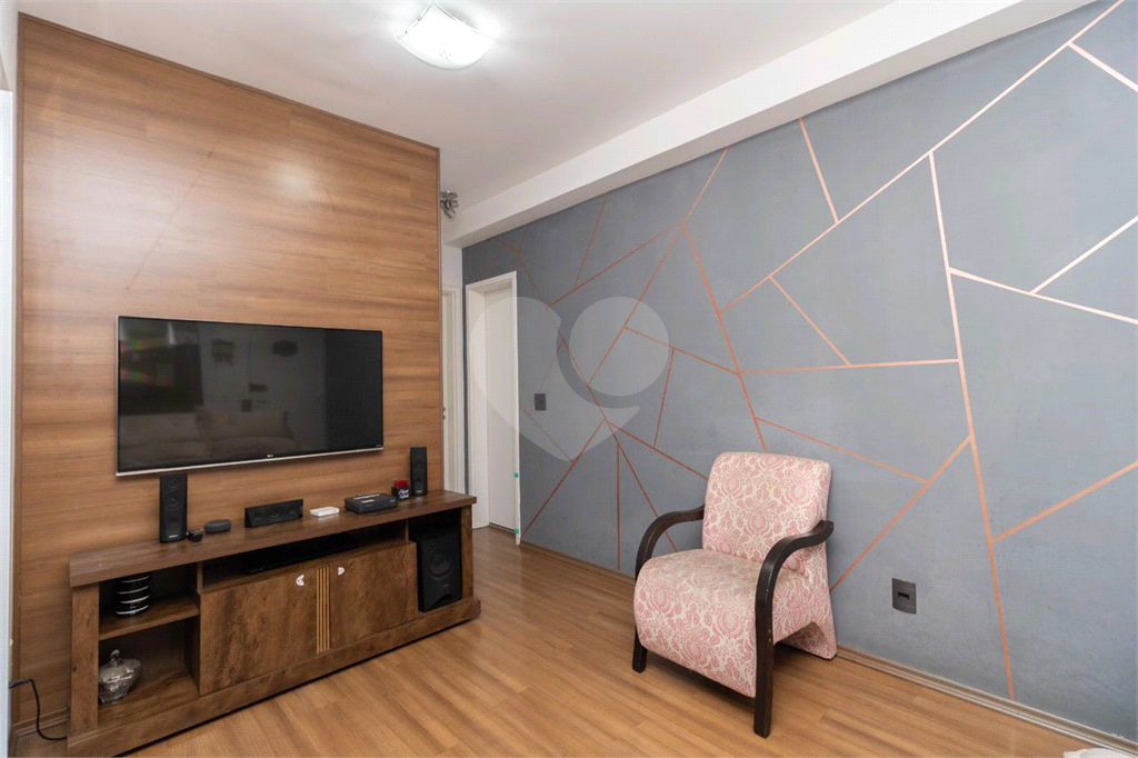 APARTAMENTO em CASA VERDE