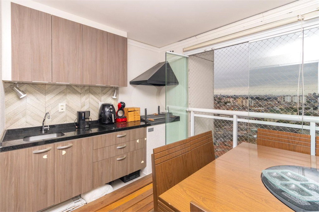 APARTAMENTO em CASA VERDE