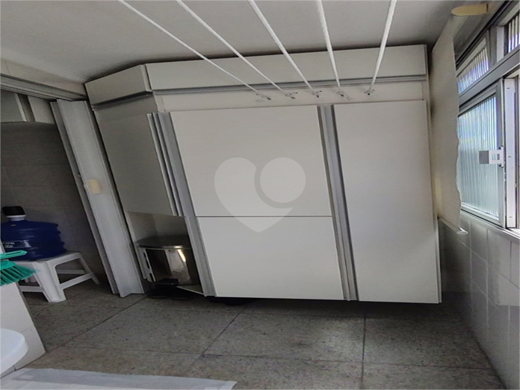 Apartamento à venda com 2 quartos, 62m² - Foto 34