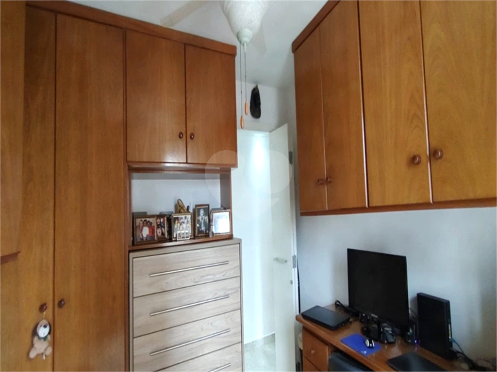 Apartamento à venda com 2 quartos, 62m² - Foto 20