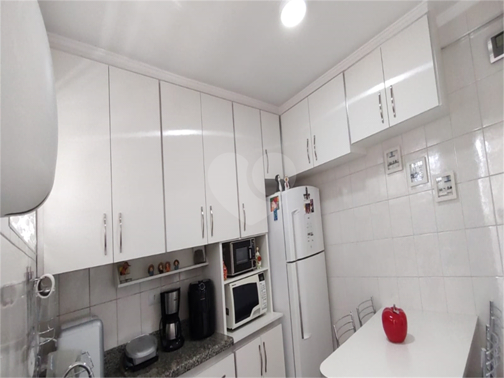 Apartamento à venda com 2 quartos, 62m² - Foto 7