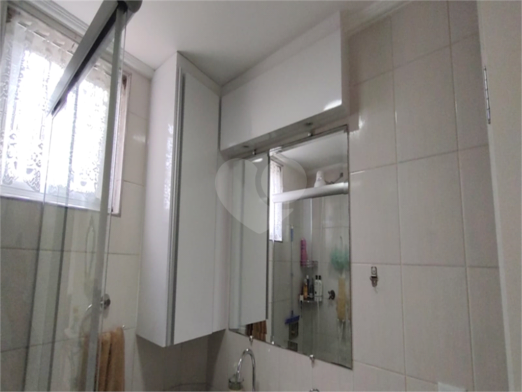 Apartamento à venda com 2 quartos, 62m² - Foto 30