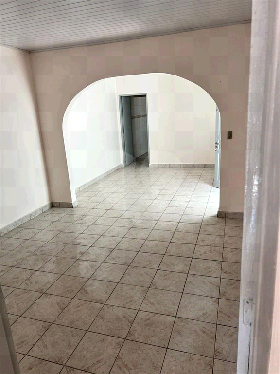 Casa à venda com 2 quartos, 165m² - Foto 12