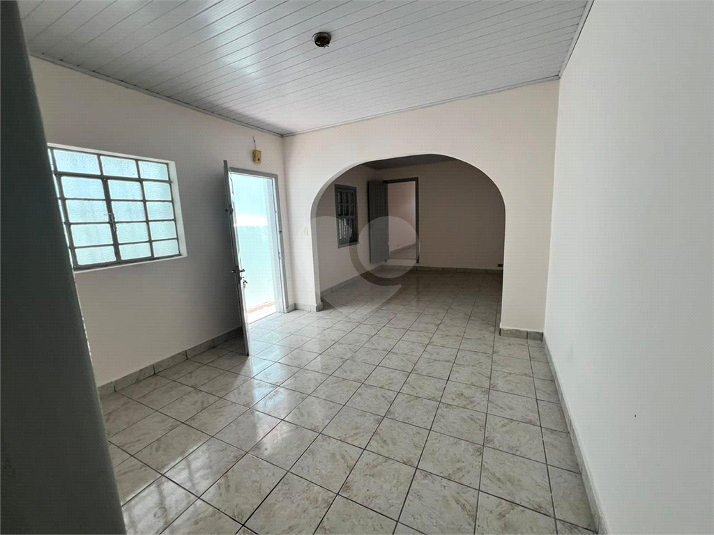 Casa à venda com 2 quartos, 165m² - Foto 1