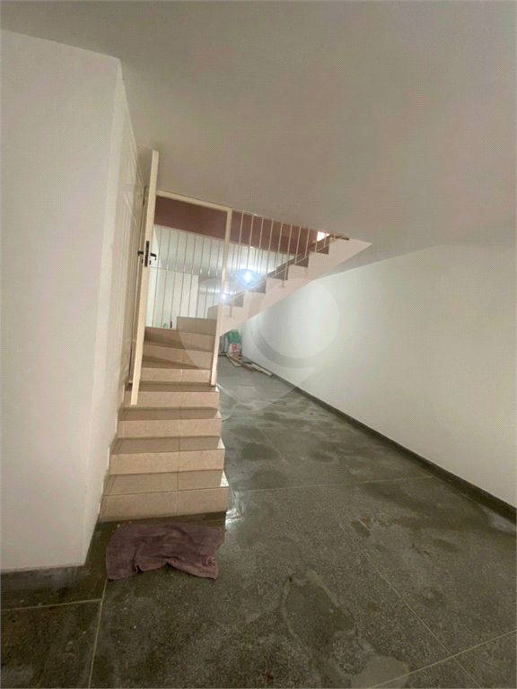 Sobrado com 03 dormitórios no Tremembe por R$ 850.000,00