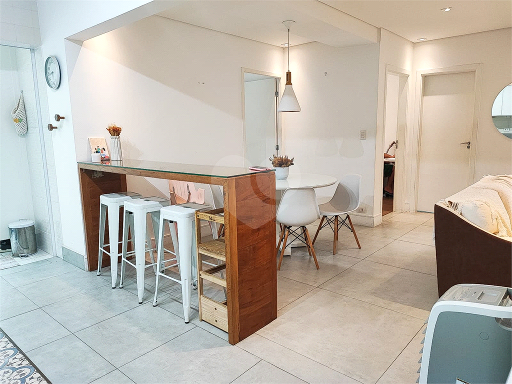 APARTAMENTO em CASA VERDE
