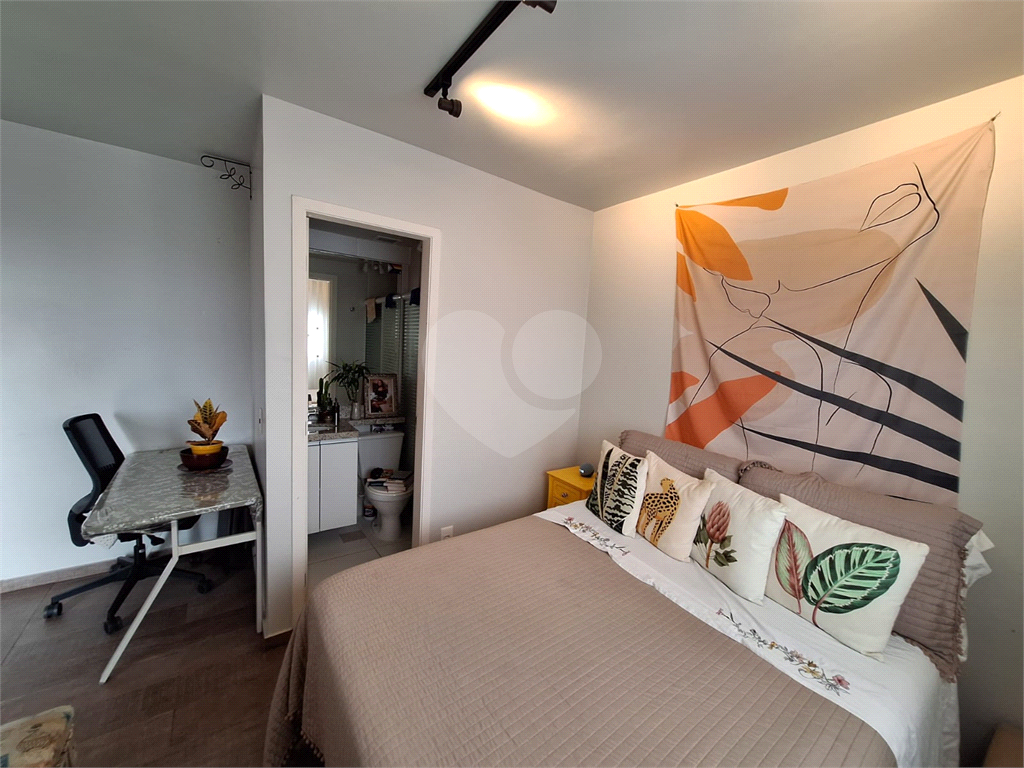 Apartamento à venda com 1 quarto, 30m² - Foto 12