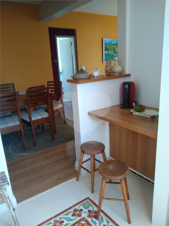 APARTAMENTO em VILA MASCOTE
