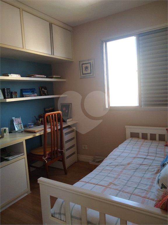 APARTAMENTO em VILA MASCOTE