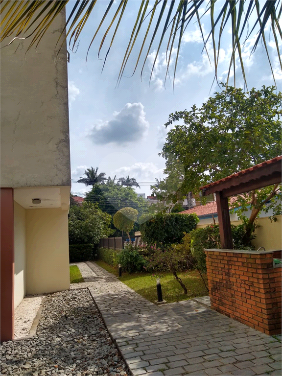 APARTAMENTO em VILA MASCOTE