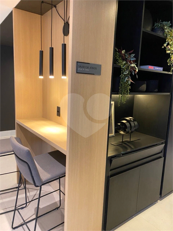 Studio Bem Arejado e luz natural ao dia na Cardeal - Pinheiros, 25m2