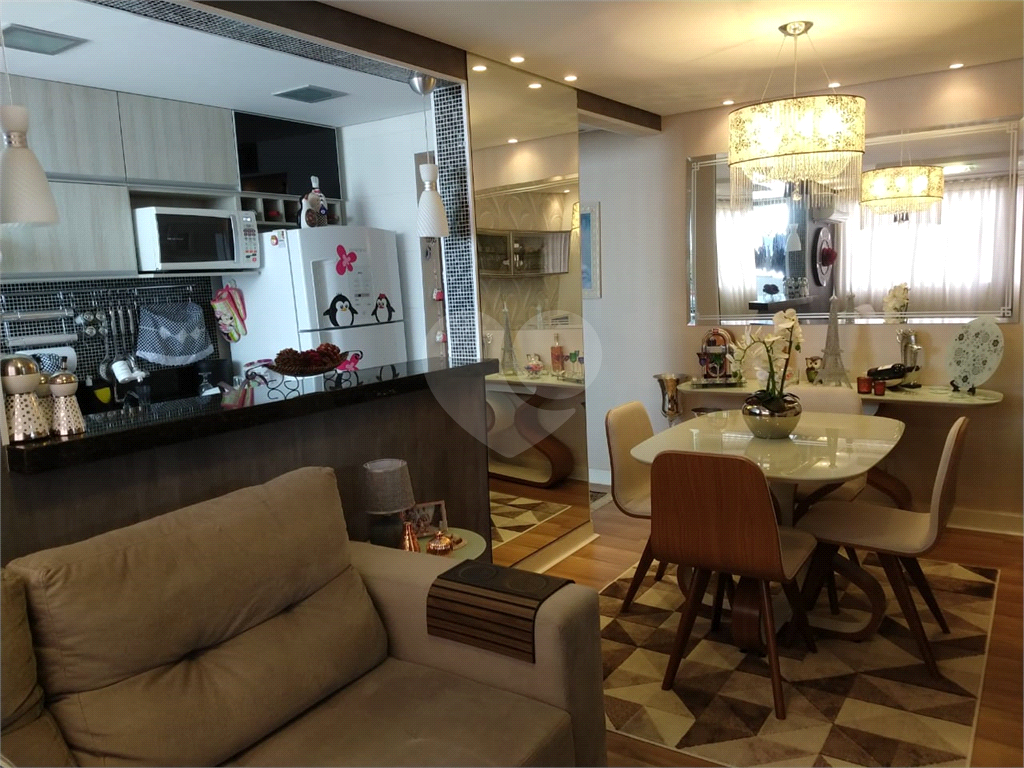 Apartamento à venda com 2 quartos, 47m² - Foto 2