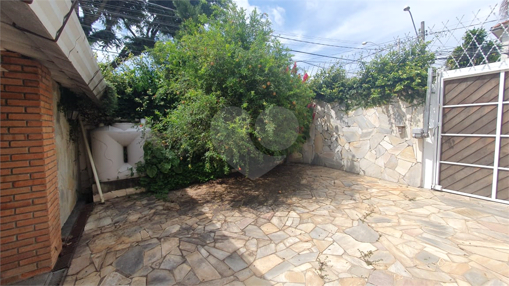 Casa à venda e aluguel com 3 quartos, 269m² - Foto 31