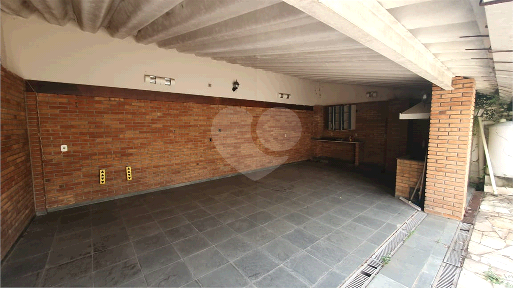 Casa à venda e aluguel com 3 quartos, 269m² - Foto 34
