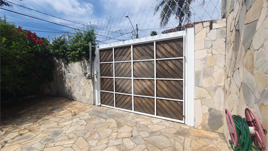 Casa à venda e aluguel com 3 quartos, 269m² - Foto 32