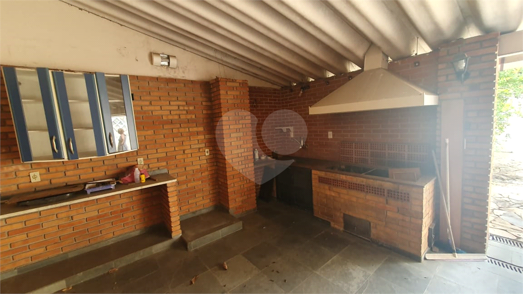 Casa à venda e aluguel com 3 quartos, 269m² - Foto 33