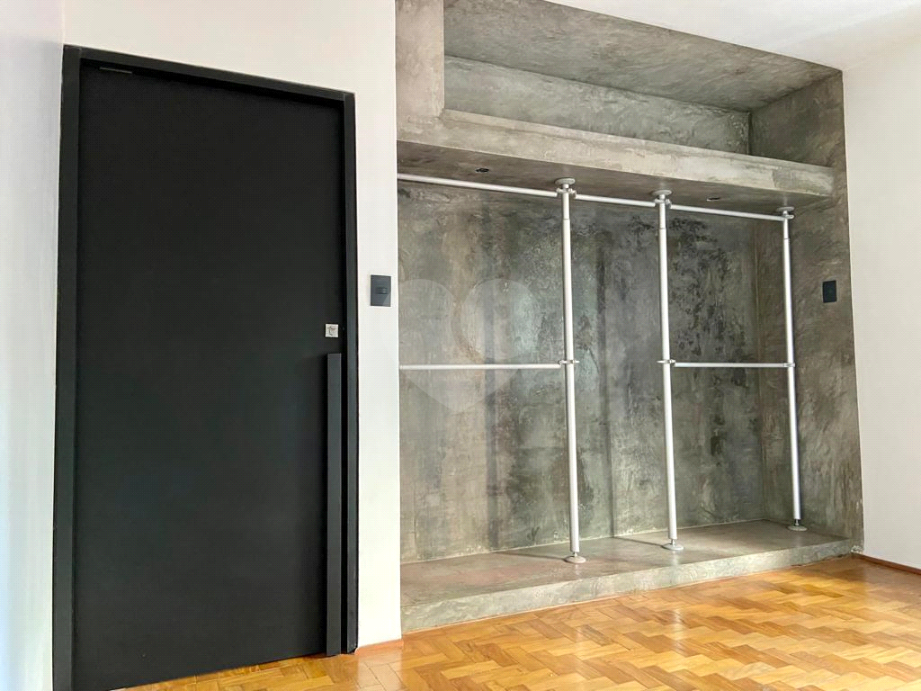 Apartamento a 650 mts do Metrô Trianon MASP