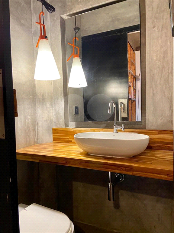 Apartamento a 650 mts do Metrô Trianon MASP