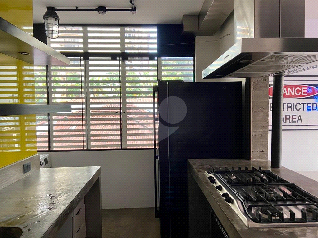 Apartamento a 650 mts do Metrô Trianon MASP