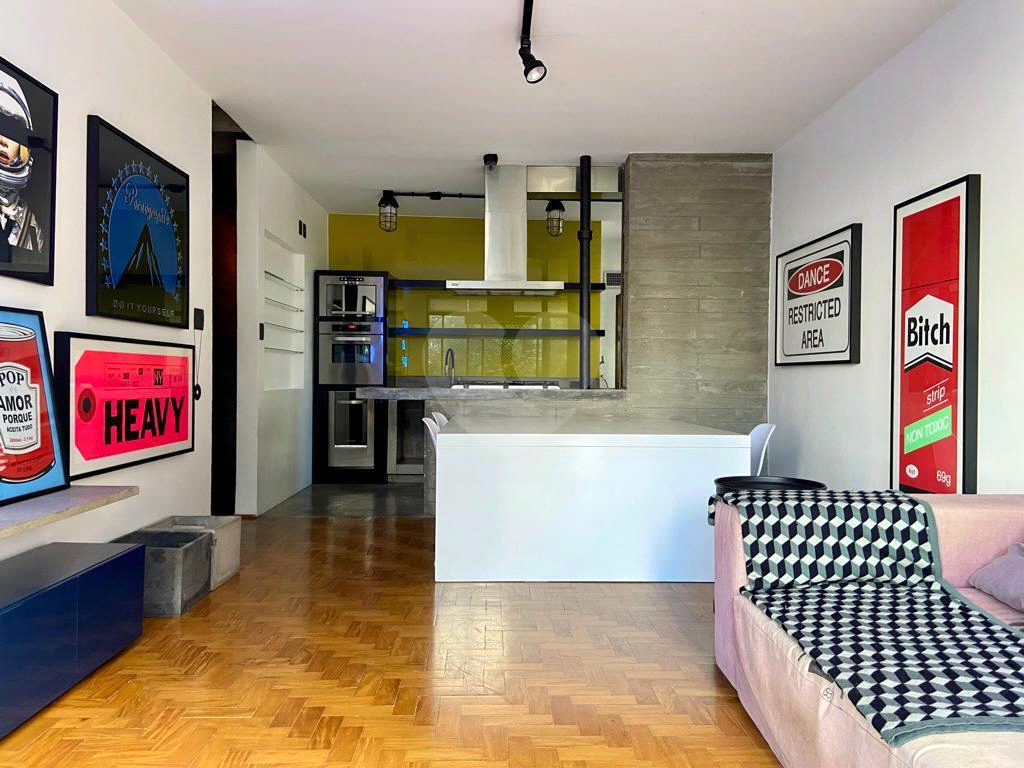 Apartamento a 650 mts do Metrô Trianon MASP