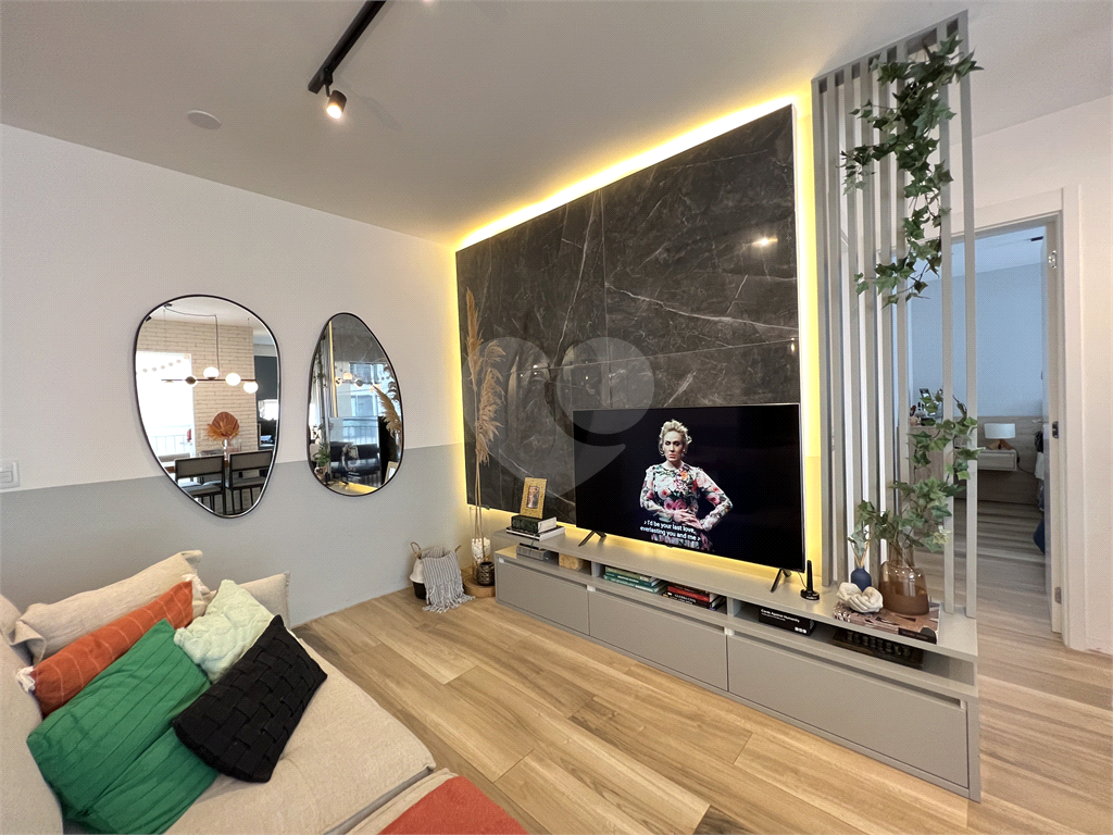 APARTAMENTO em CAMBUCI
