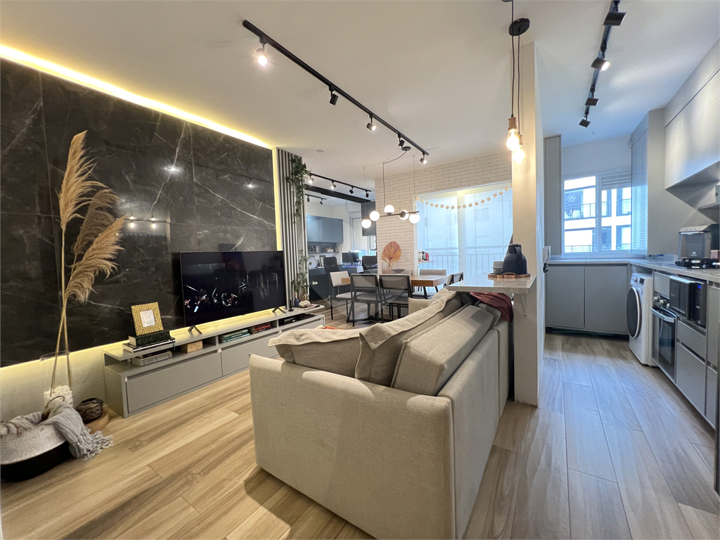 APARTAMENTO em CAMBUCI