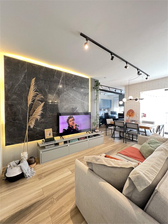 APARTAMENTO em CAMBUCI