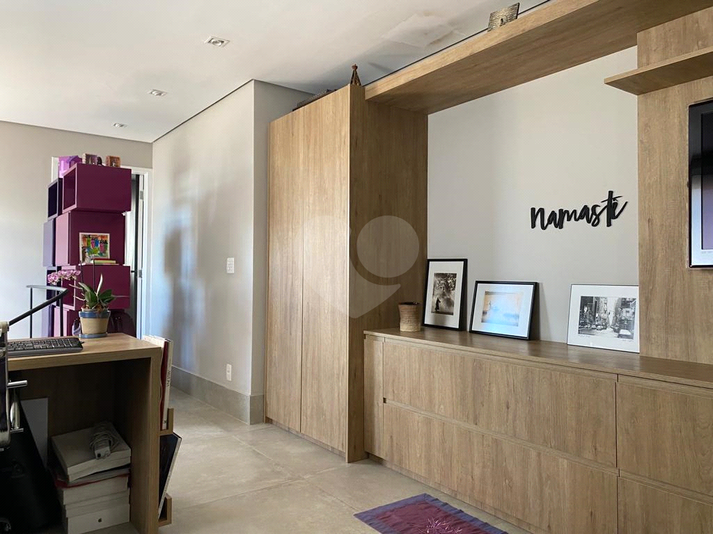 APARTAMENTO em PINHEIROS