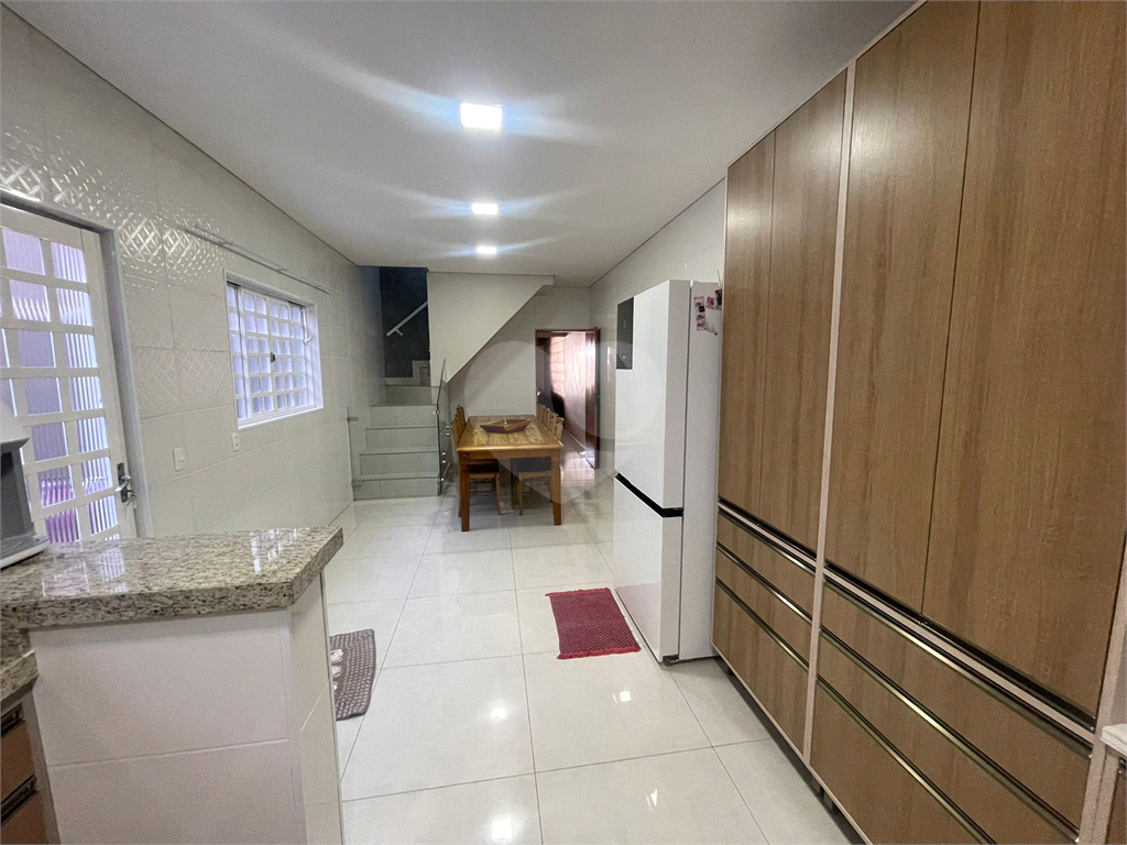 Sobrado à venda com 2 quartos, 150m² - Foto 6