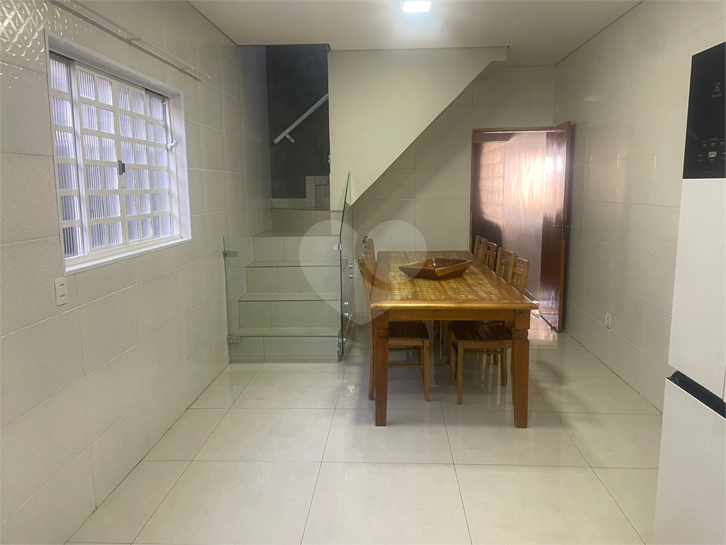 Sobrado à venda com 2 quartos, 150m² - Foto 11