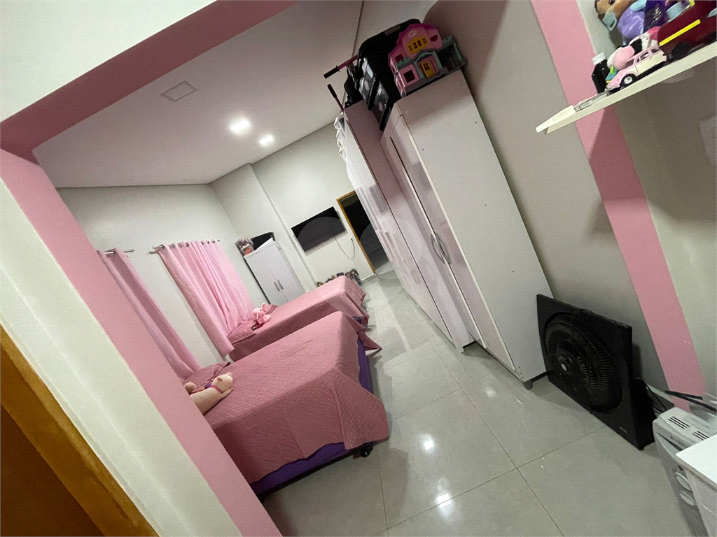 Sobrado à venda com 2 quartos, 150m² - Foto 17