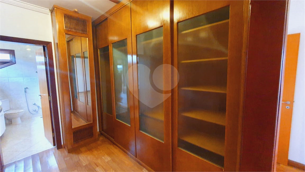 Sobrado à venda com 4 quartos, 386m² - Foto 47