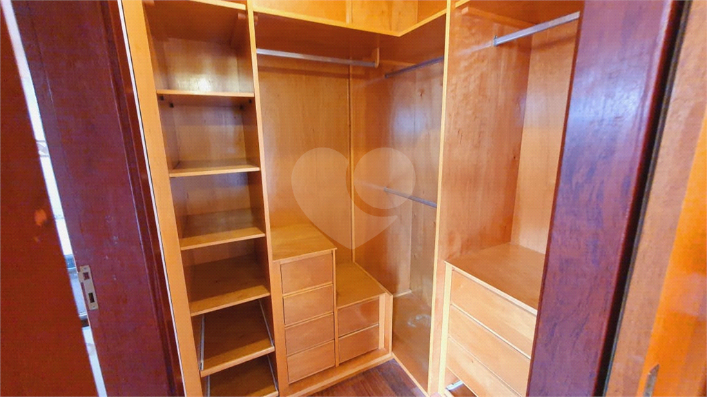 Sobrado à venda com 4 quartos, 386m² - Foto 39