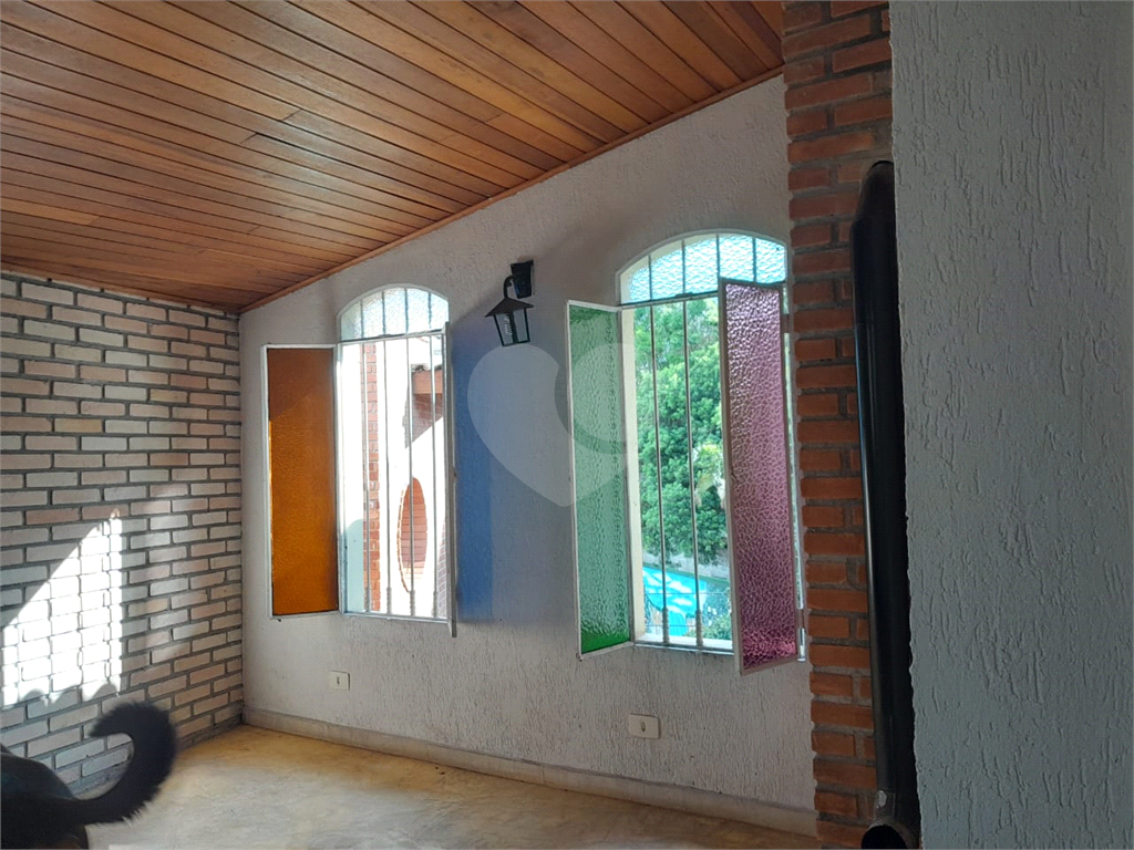 Vendo Casa no Butantã com 450 m2 Área construída e 75 m2 Total
