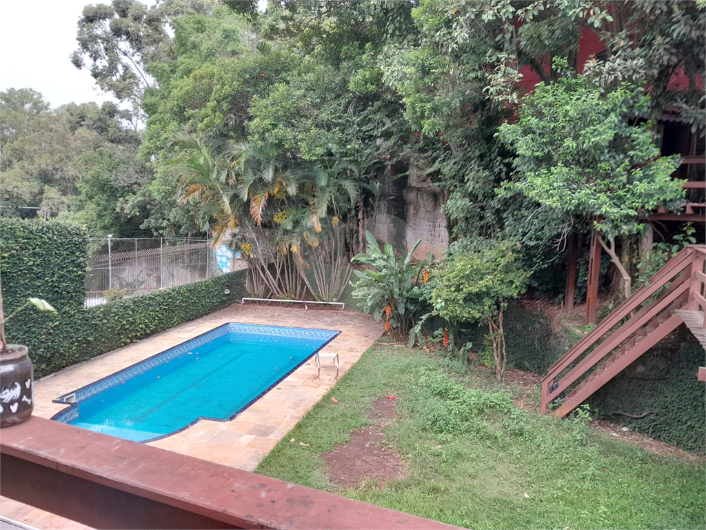 Vendo Casa no Butantã com 450 m2 Área construída e 75 m2 Total
