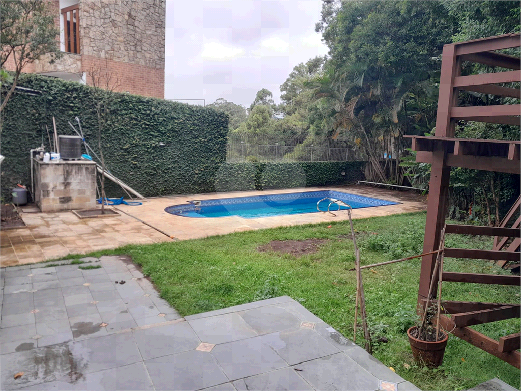 Vendo Casa no Butantã com 450 m2 Área construída e 75 m2 Total
