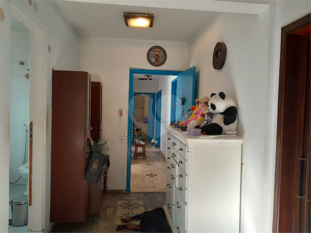 Vendo Casa no Butantã com 450 m2 Área construída e 75 m2 Total
