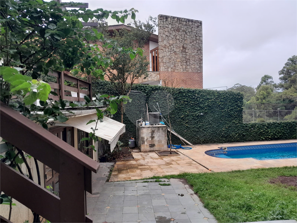 Vendo Casa no Butantã com 450 m2 Área construída e 75 m2 Total

