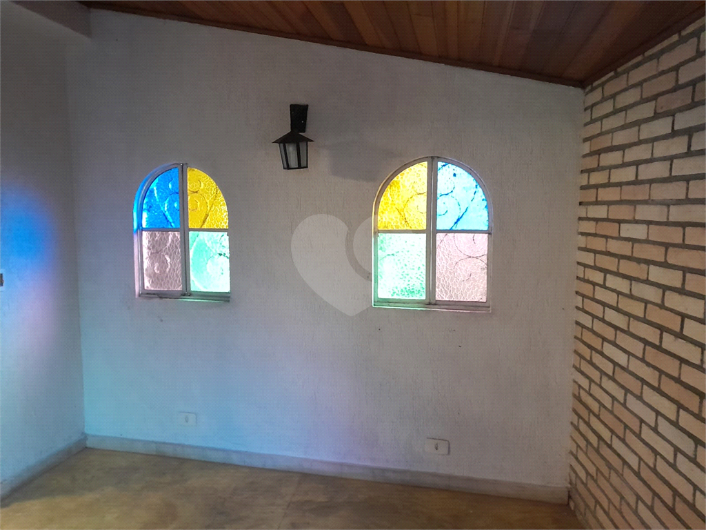 Vendo Casa no Butantã com 450 m2 Área construída e 75 m2 Total
